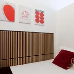 Teano - 10min To Colosseo, 100mt To Metro, A-c, 2 Bedrooms