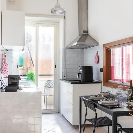 Διαμέρισμα Teano - 10min To Colosseo, 100mt To Metro, A-c, 2 Bedrooms