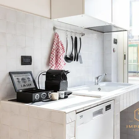 Διαμέρισμα Teano - 10min To Colosseo, 100mt To Metro, A-c, 2 Bedrooms *