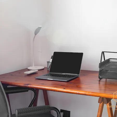 Teano - 10min To Colosseo, 100mt To Metro, A-c, 2 Bedrooms Ρώμη