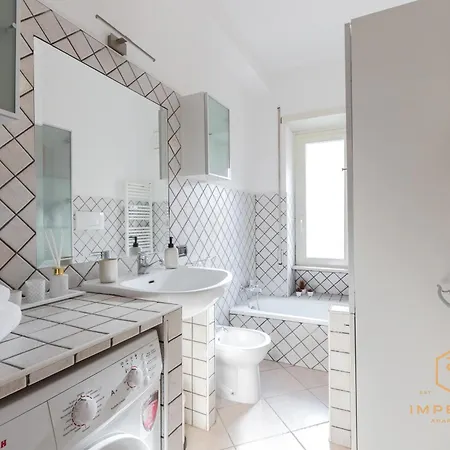 Teano - 10min To Colosseo, 100mt To Metro, A-c, 2 Bedrooms Διαμέρισμα Ρώμη